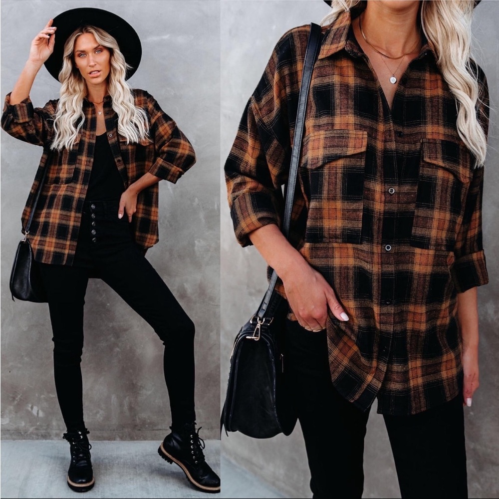 Vici Petaluma Plaid Flannel Top - Picture 3 of 5